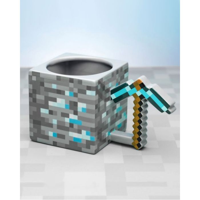Šolja Paladone Minecraft - Pickaxe Mug